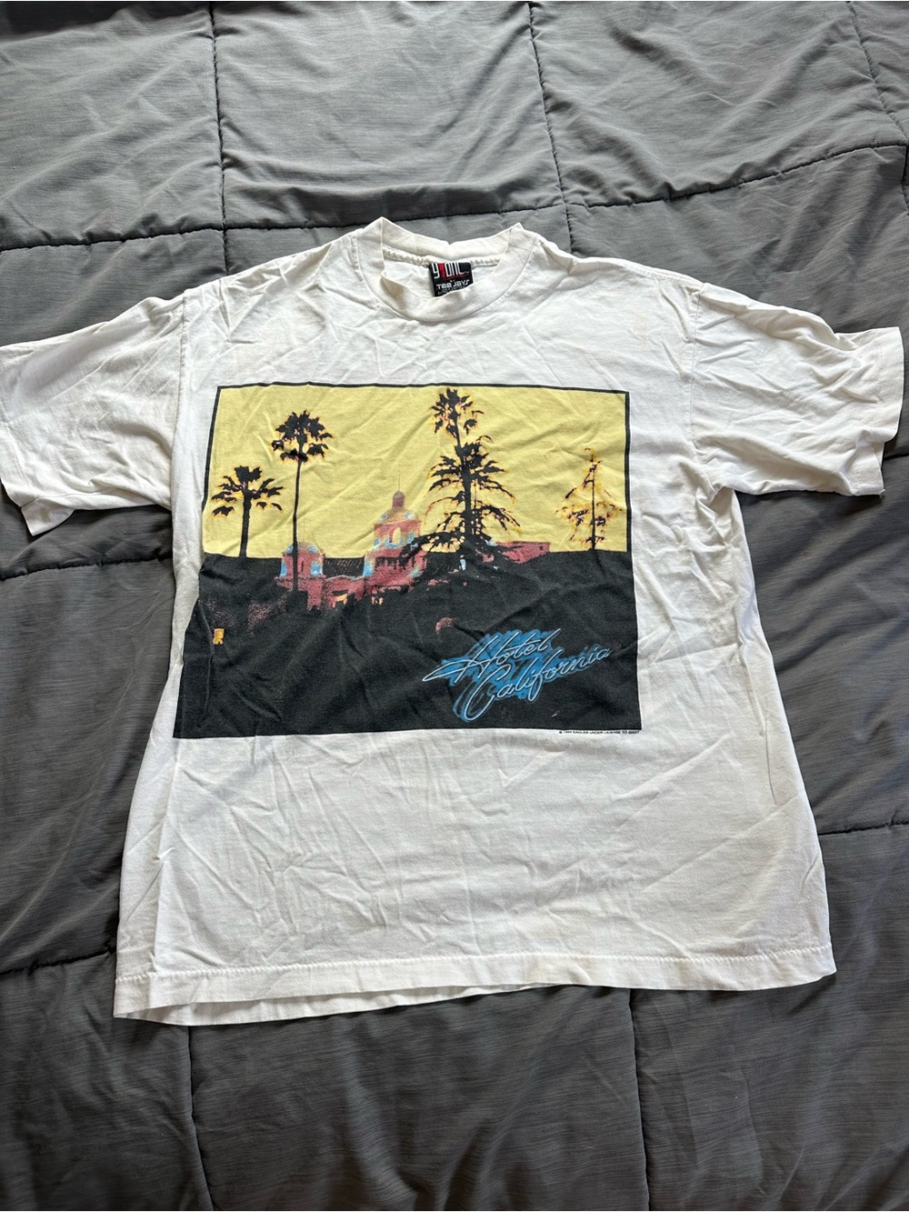 Vintage Eagles Hotel California tee